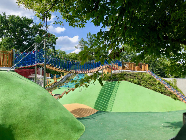 Plac zabaw Park Ujazdowski to wspaniałe miejsce dla dzieci w każdym wieku