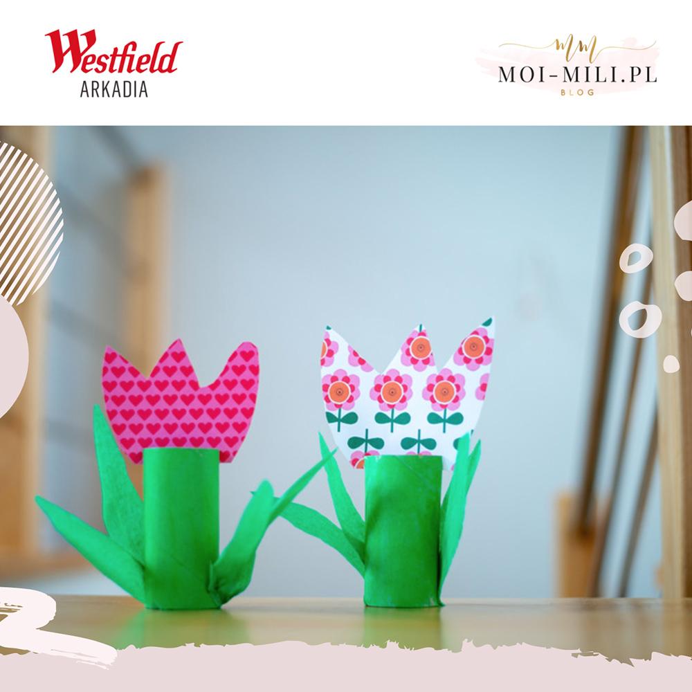 Piękne, kolorowe kwiaty z rolek po papierze toaletowym - pomysły na zabawę z recyklingu. 