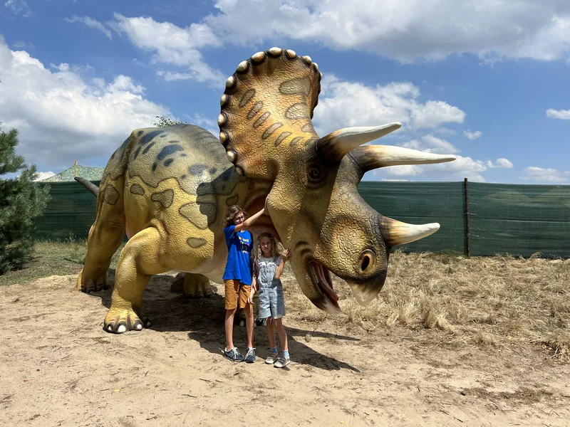 Dolina Dinozaurów - rodzinny park rozrywki i edukacji