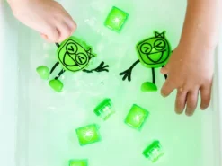Glo Pals - kostki sensoryczne do kąpieli - Pippa