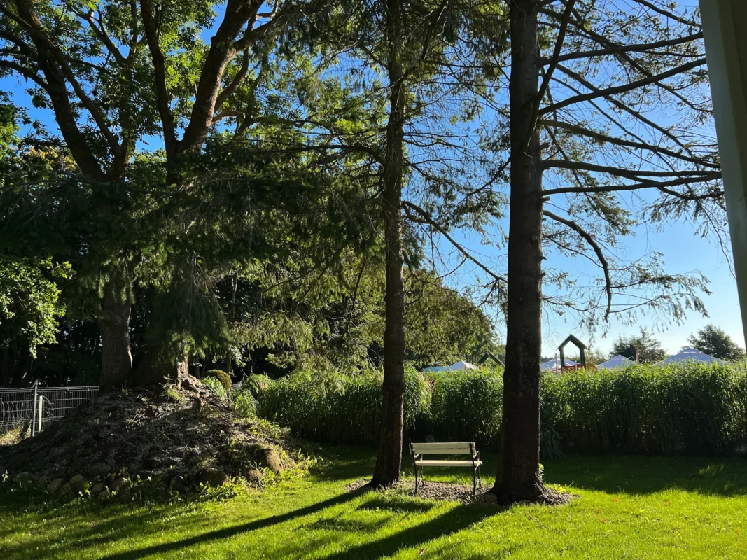 Piękny ogród w Villa Hoff Trzęsacz